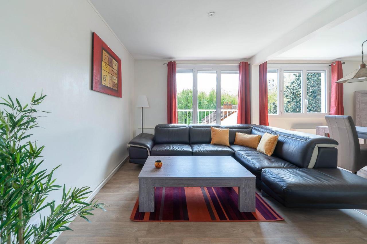 וישי Le Raymond - Appartement Proche Du Centre Sportif, Des Rives De L'Allier Et Du Centre-Ville - Parking מראה חיצוני תמונה