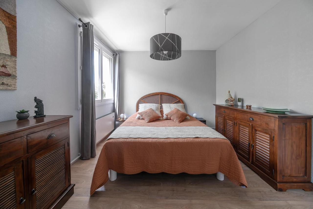 וישי Le Raymond - Appartement Proche Du Centre Sportif, Des Rives De L'Allier Et Du Centre-Ville - Parking מראה חיצוני תמונה