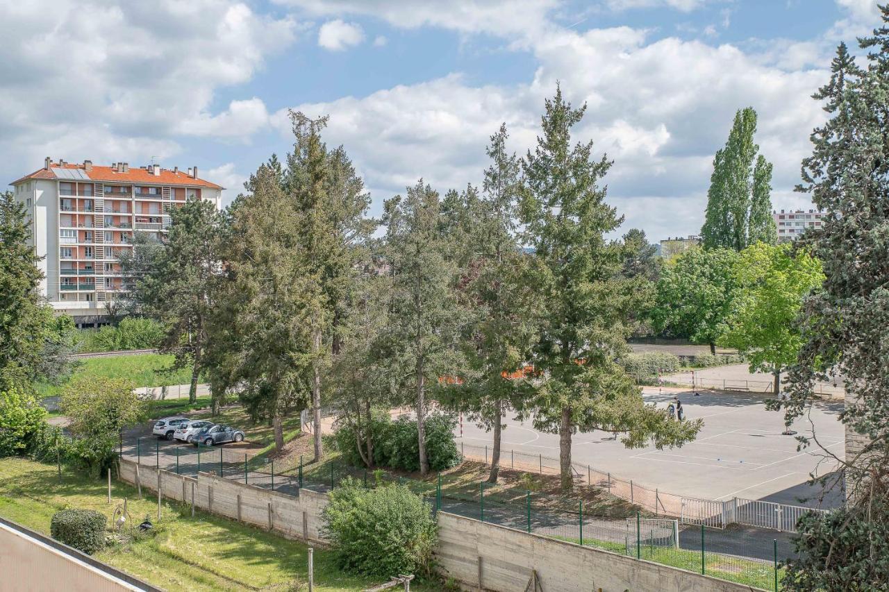 וישי Le Raymond - Appartement Proche Du Centre Sportif, Des Rives De L'Allier Et Du Centre-Ville - Parking מראה חיצוני תמונה